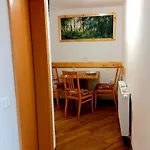 Cozy Alpine Stare Apartment