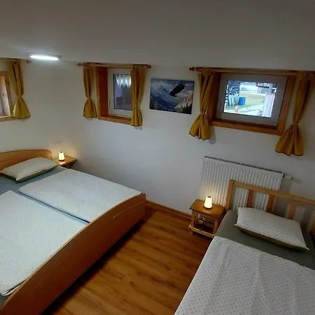 Cozy Alpine Stare 公寓