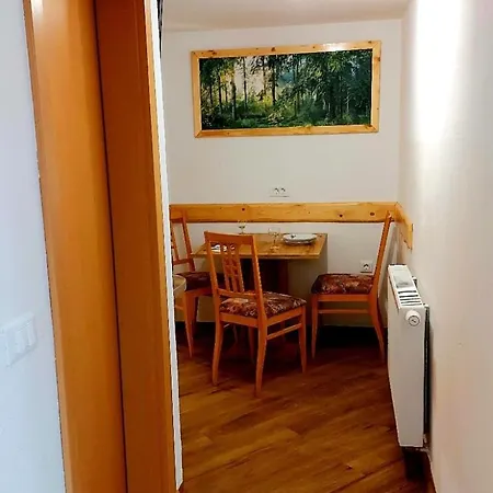 Cozy Alpine Stare Апартаменты